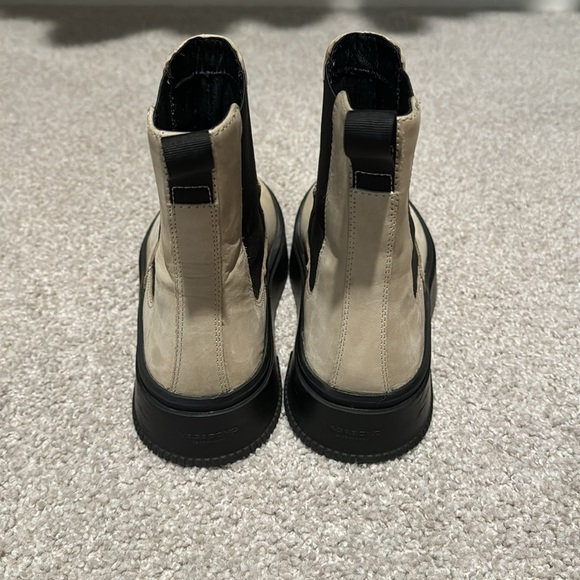 Vagabond Lug Boots - Picture 4 of 7